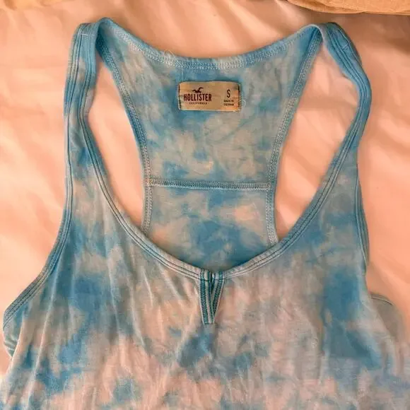 Hollister Blue Tie-Dye Racerback Tank Top | Size Small | Lightweight Summer Top - Picture 4 of 8